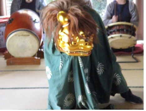 36(8).榎の獅子舞