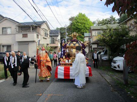 41(3)IMG_2764 東八幡神社神輿渡御3