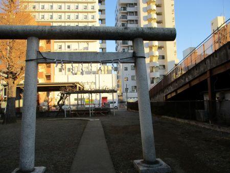 44-1IMG_2903 粕壁神明社1