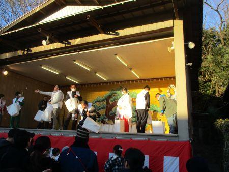 48(6)IMG_3038 節分祭まめまき舞台2