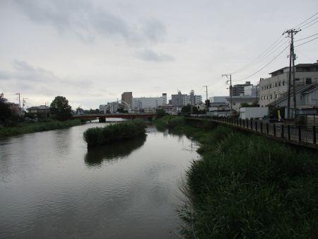 60(7)IMG_3400 新町橋からの右岸